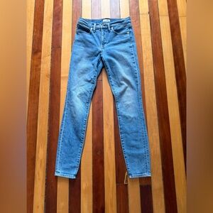 EUC Vince Women’s Jeans Size 27, Size 4, straight leg